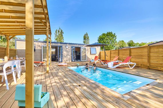 Mobile home avec piscine privée à Fouesnant