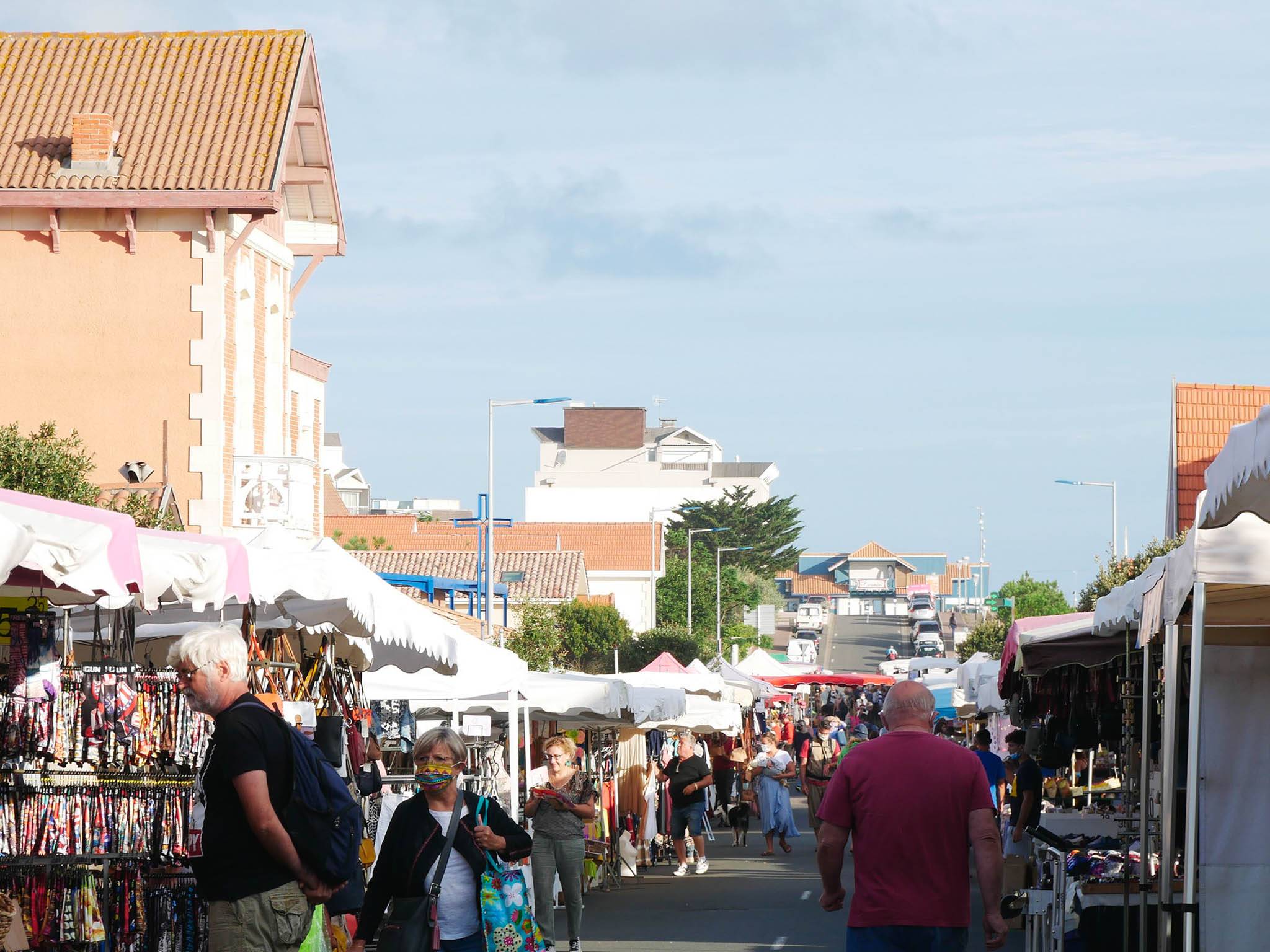 Marché Lacanau Océan.jpg