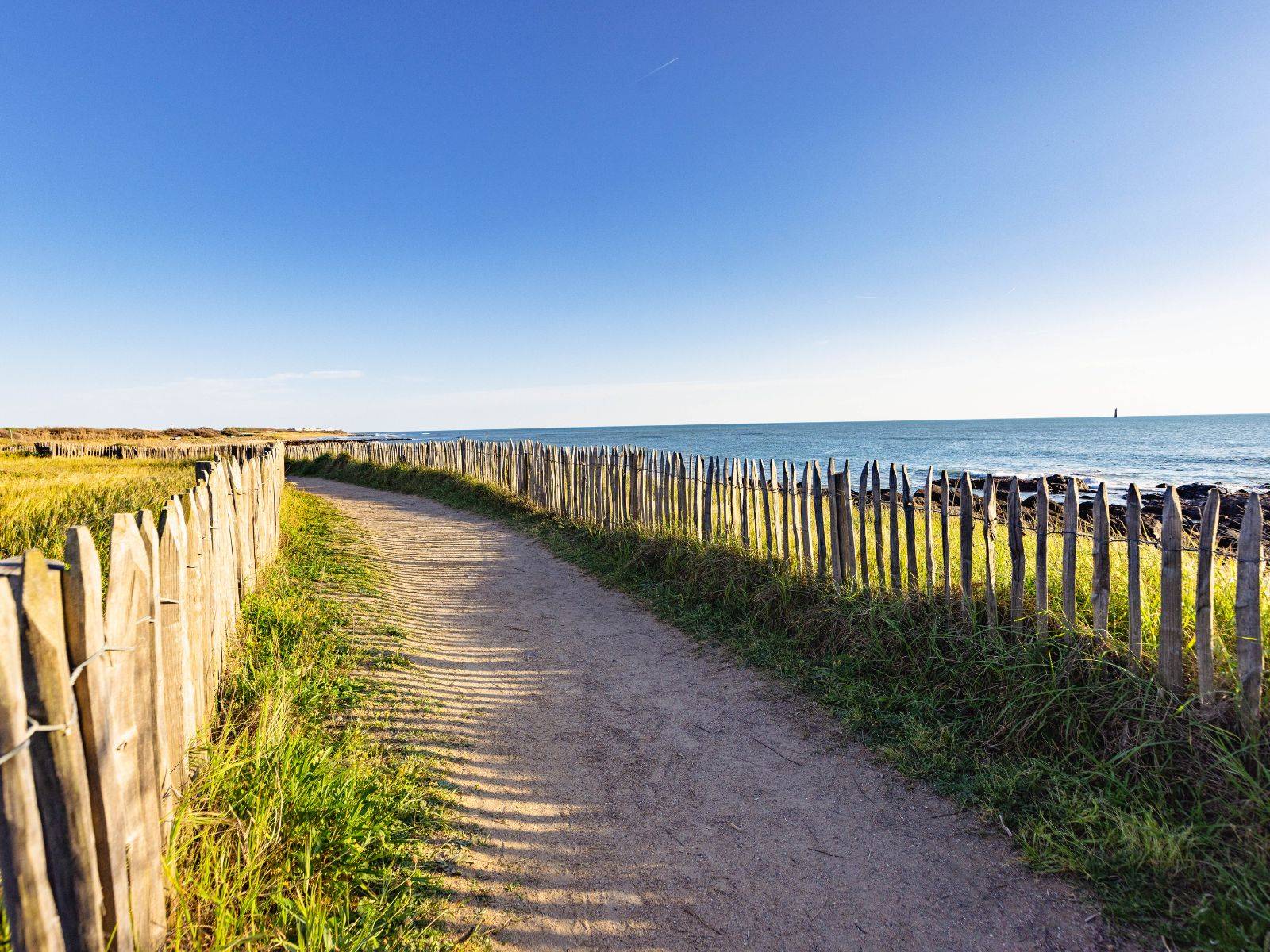 Les Sables d'Olonne Plage de La Paracou Camping Le Pin Parasol Vendée