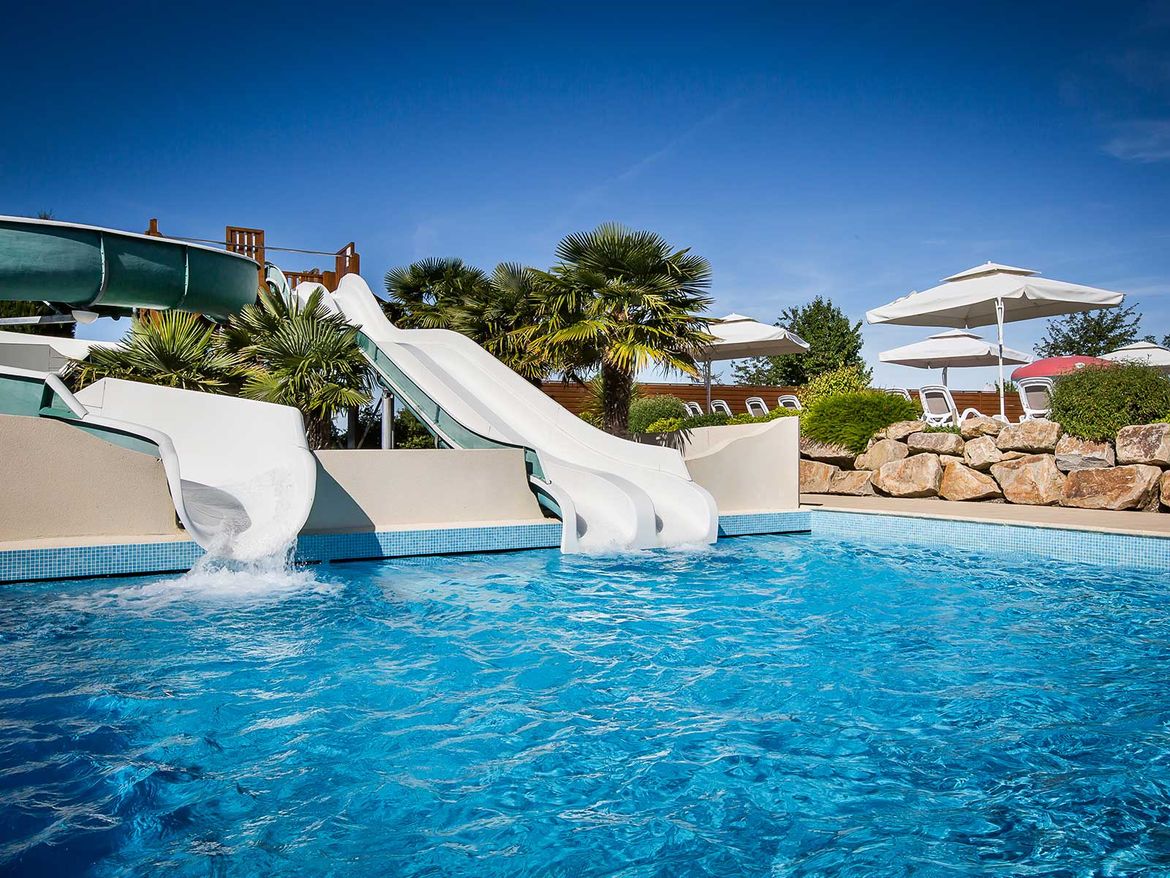 Toboggans du quartier sensations- camping le Pin Parasol