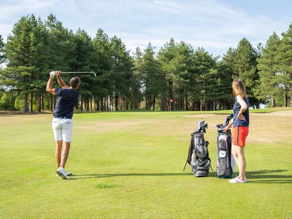 Golf Bluegreen Aiguillon sur Vie Camping Le Pin Parasol Vendée