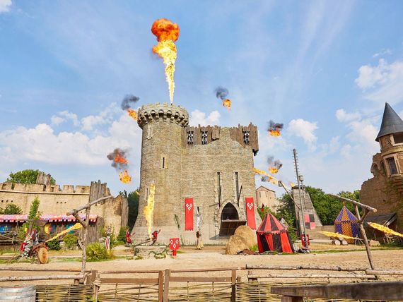 Puy du Fou Le Secret de la Lance Camping Le Pin Parasol Vendée