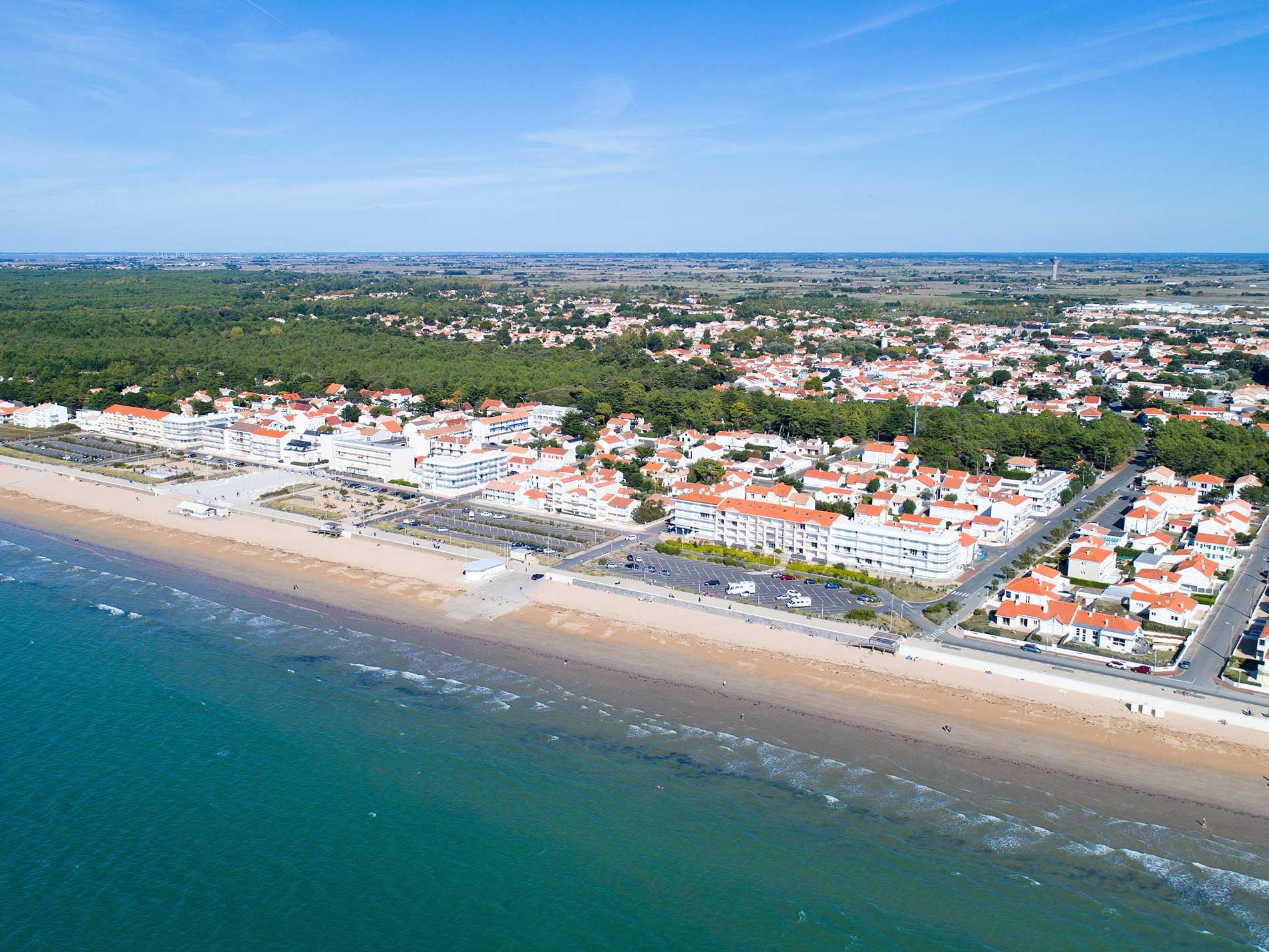 Notre-Dame-Des-Monts.jpg